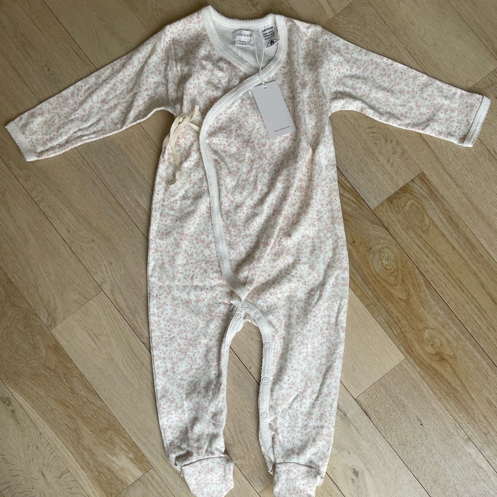 Jamie Kay tie wrap onesie size 1. 100% organic cotton